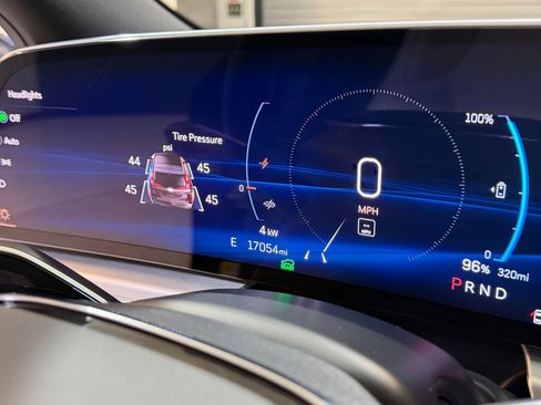 Certified 2024 Cadillac Lyriq Luxury RWD image 19