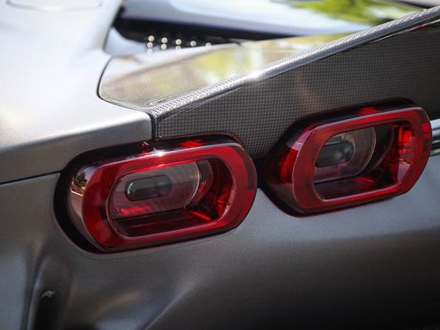 Certified 2022 Ferrari SF90 Stradale AWD/4WD image 18