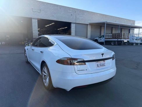Used 2018 Tesla Model S 75D AWD/4WD image 4
