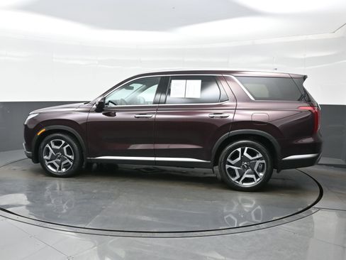 Used 2023 Hyundai Palisade SEL w/ Premium Package image 3