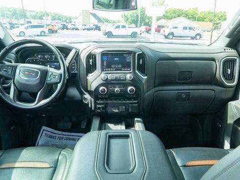 Used 2022 GMC Sierra 2500 AT4 w/ AT4 Preferred Package AWD/4WD image 29
