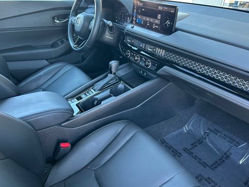 Used 2023 Honda Accord Sport image 15