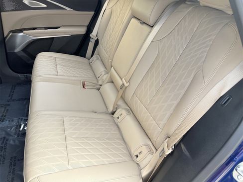 Used 2024 Cadillac Lyriq Luxury w/ Nappa Leather Package image 18