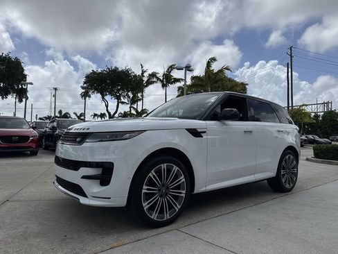 Used 2024 Land Rover Range Rover Sport Dynamic SE image 28