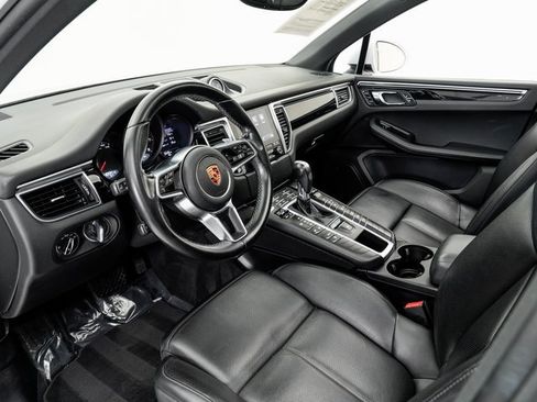 Used 2017 Porsche Macan image 4