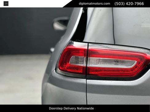 Used 2018 Jeep Cherokee Sport w/ Cold Weather Group image 15