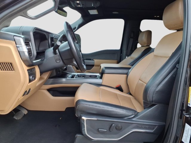 Used 2023 Ford F250 Lariat w/ Lariat Ultimate Package AWD/4WD image 4