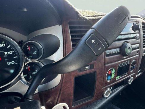 Used 2010 GMC Sierra 1500 SLE w/ Texas Edition RWD image 27