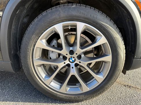 Used 2025 BMW X5 xDrive40i w/ Climate Comfort Package image 18
