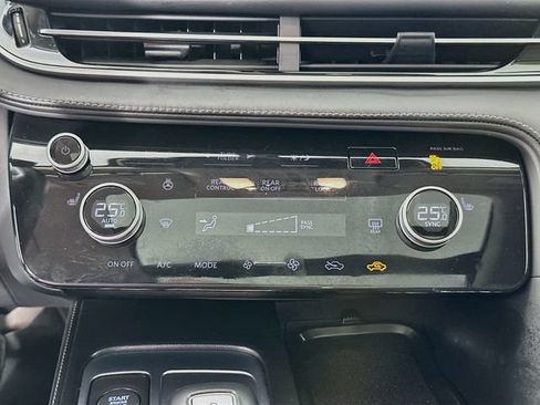 Used 2024 INFINITI QX60 Luxe AWD/4WD image 15