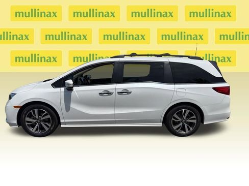 Used 2021 Honda Odyssey Touring image 5