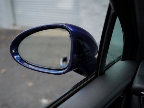 Used 2023 Porsche Macan w/ Premium Package Plus image 37