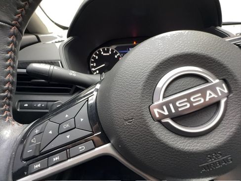 Used 2023 Nissan Altima 2.5 SR w/ SR Premium Package AWD/4WD image 40