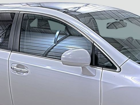 Used 2011 Toyota Venza image 15