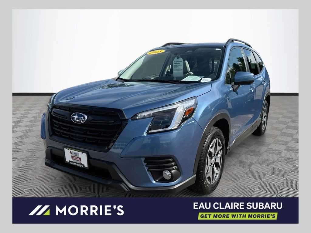 Certified 2023 Subaru Forester Premium AWD/4WD image 1