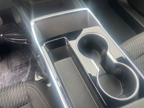 Used 2025 Chevrolet Equinox LT image 40