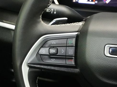 Used 2023 Jeep Grand Cherokee Altitude image 21