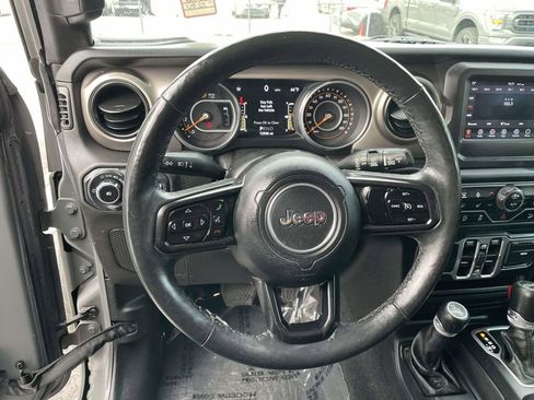 Used 2018 Jeep Wrangler Unlimited Sport S image 24