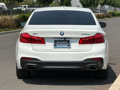 Used 2018 BMW 530e RWD image 4