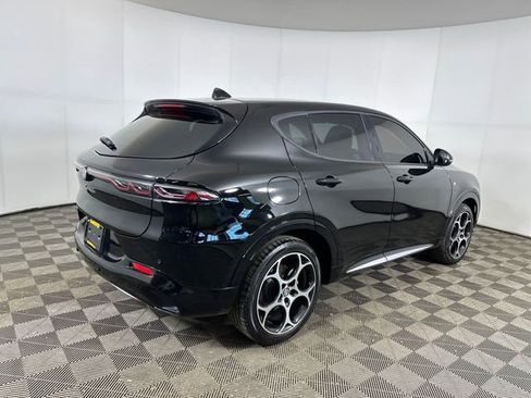 Used 2024 Alfa Romeo Tonale Ti AWD/4WD image 3