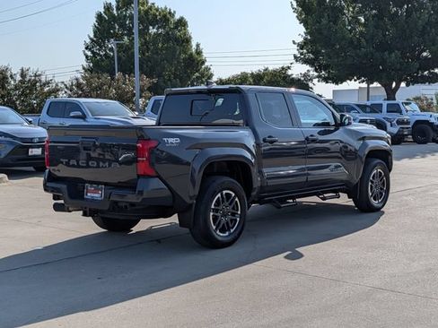 Used 2024 Toyota Tacoma TRD Sport w/ TRD Sport Upgrade Package AWD/4WD image 6