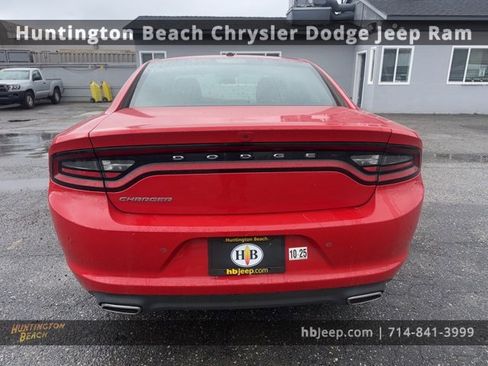 Used 2022 Dodge Charger SXT image 6