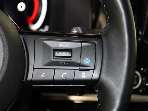 Used 2023 Nissan Pathfinder Platinum AWD/4WD image 23