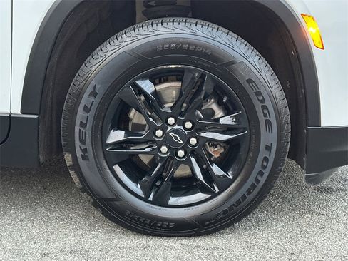 Used 2022 Chevrolet Traverse LT w/ Midnight/Sport Edition image 6