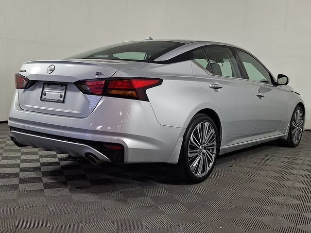 Used 2024 Nissan Altima 2.5 SL FWD image 9