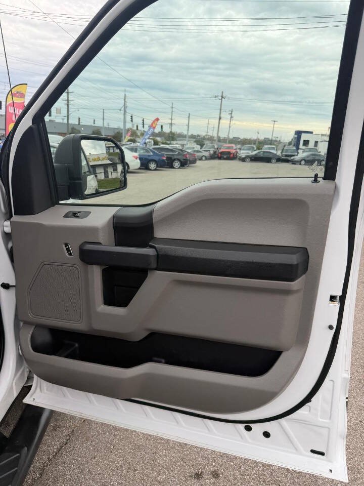 Used 2017 Ford F150 XL w/ Equipment Group 101A Mid AWD/4WD image 12