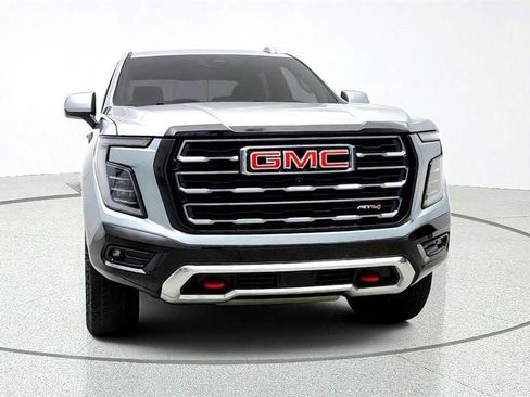 Used 2025 GMC Yukon AT4 w/ AT4 Premium Plus Package AWD/4WD image 2