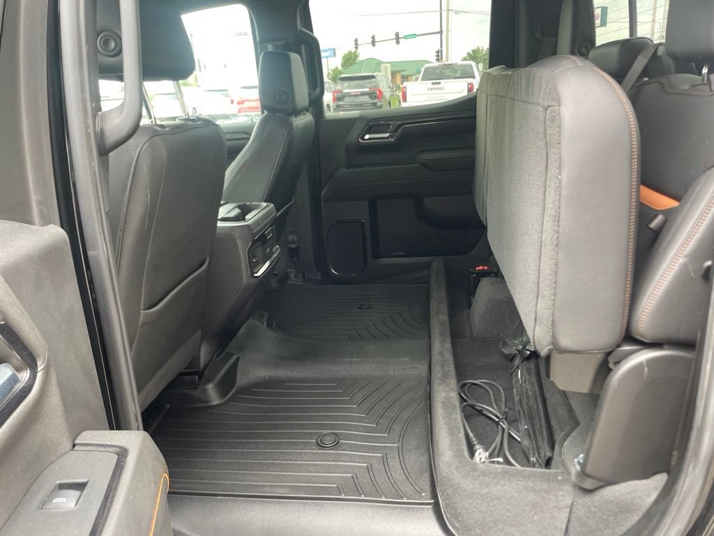 Used 2024 GMC Sierra 1500 AT4 w/ Technology Package AWD/4WD image 26
