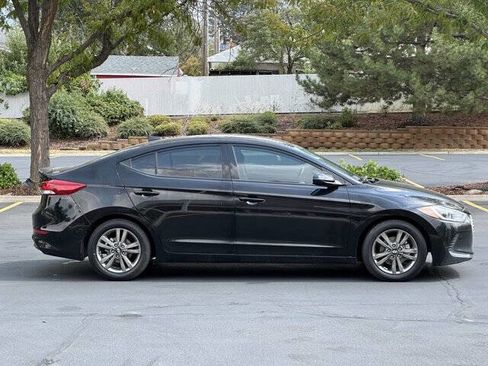 Used 2018 Hyundai Elantra SEL image 3