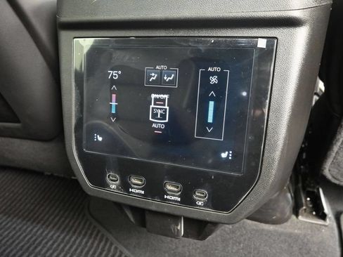 Used 2026 GMC Yukon XL Denali Ultimate AWD/4WD image 12