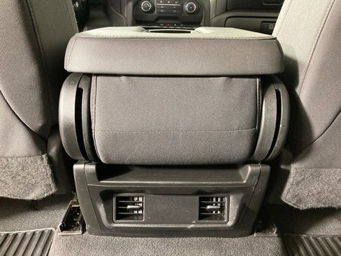 Used 2022 Chevrolet Silverado 2500 Custom w/ Custom Convenience Package AWD/4WD image 16