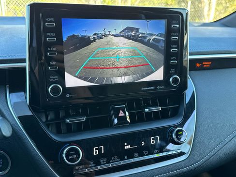 Used 2020 Toyota Corolla XSE image 30