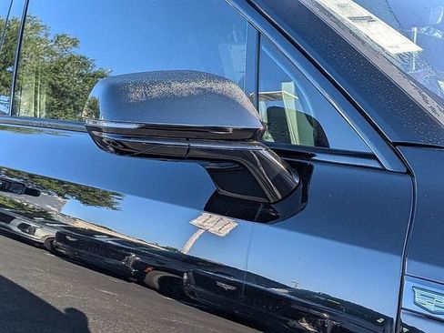 New 2026 Cadillac Vistiq Sport w/ LPO, Floor Liner Package image 10