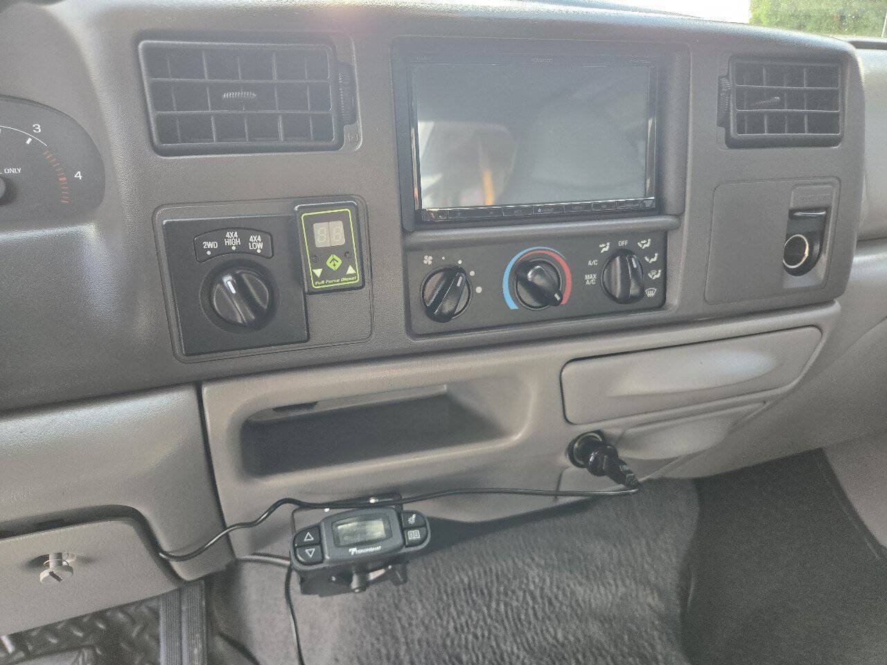 Used 2000 Ford F350 XLT AWD/4WD image 14