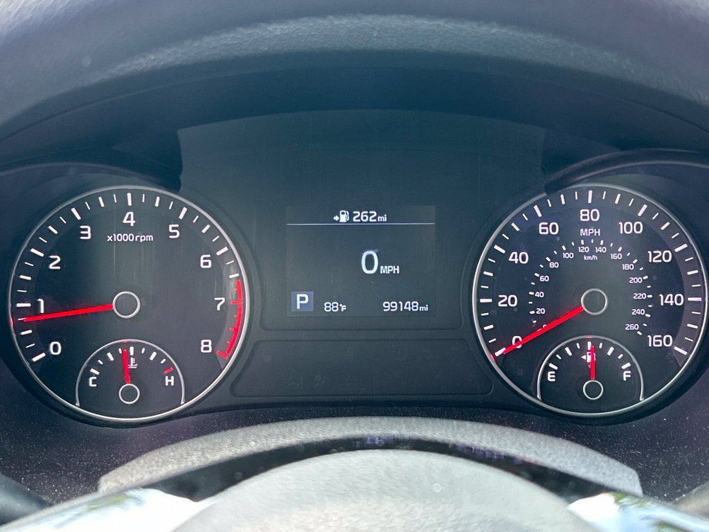 Used 2020 Kia Optima LX FWD image 23
