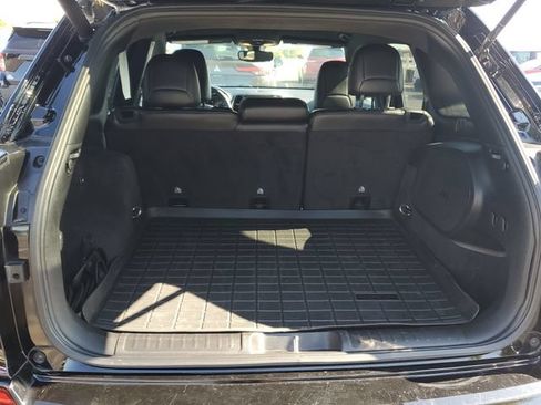 Used 2019 Jeep Cherokee High Altitude AWD/4WD image 8