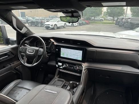 Certified 2025 GMC Sierra 2500 AT4X AWD/4WD image 25