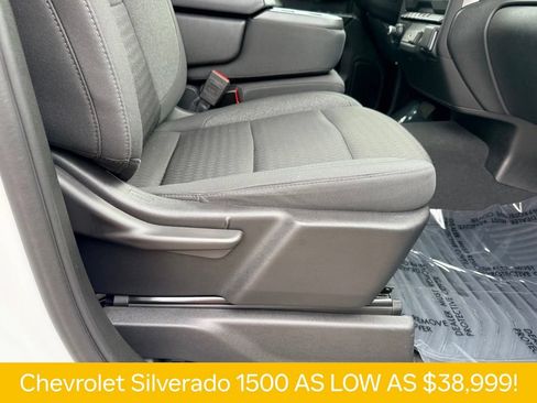 Used 2023 Chevrolet Silverado 1500 Custom AWD/4WD image 16