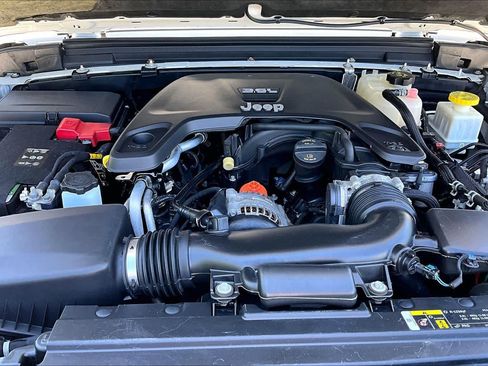 Used 2020 Jeep Gladiator Rubicon AWD/4WD image 30