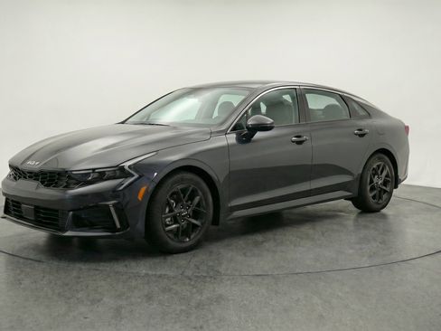 Used 2025 Kia K5 LXS image 3