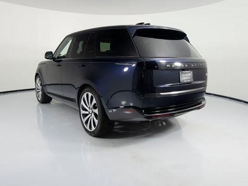 Used 2023 Land Rover Range Rover SE AWD/4WD image 3