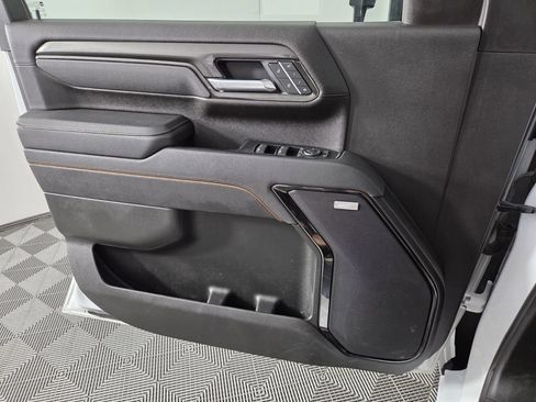 Used 2025 GMC Sierra 2500 AT4 AWD/4WD image 22