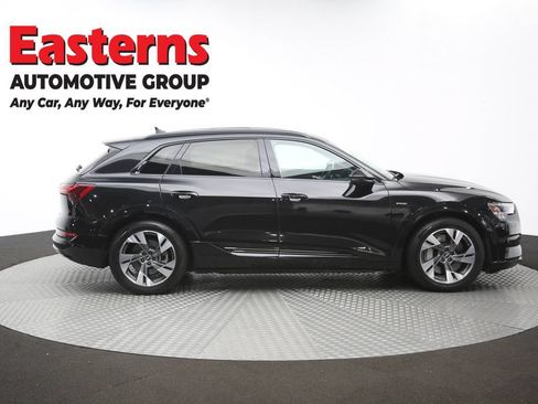 Used 2021 Audi e-tron Premium w/ Convenience Plus Package AWD/4WD image 48