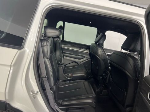 Used 2024 Jeep Grand Cherokee L Limited image 30