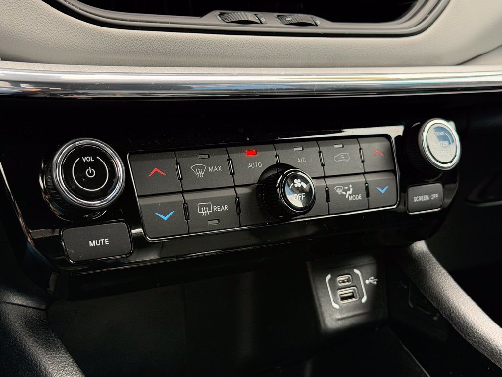 Used 2022 Jeep Compass Limited AWD/4WD image 15