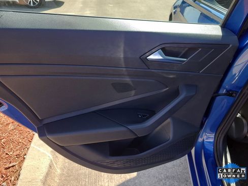 Used 2022 Volkswagen Jetta SE image 11